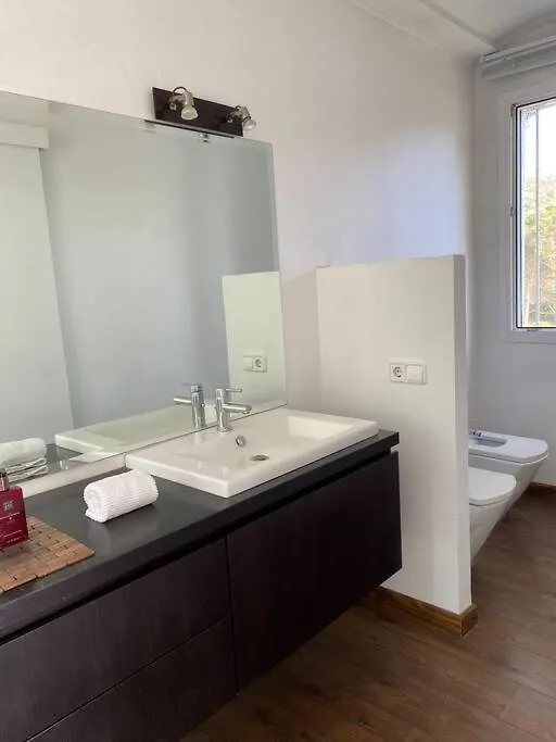 Villa Casa Y Loft Minimalista, Jardin Y Parking Privado Gerona