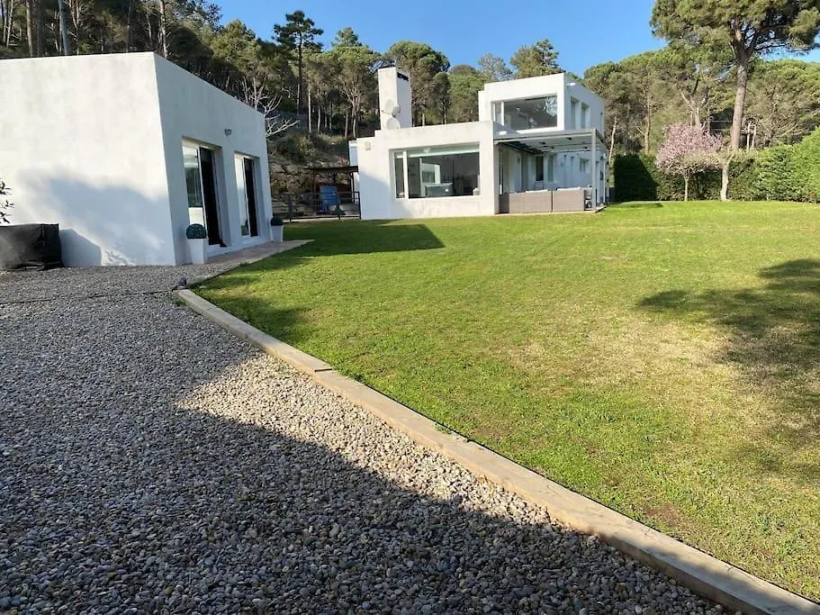 Villa Casa Y Loft Minimalista, Jardin Y Parking Privado Gerona 0*,