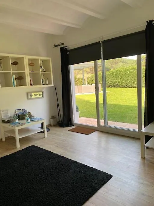 Villa Casa Y Loft Minimalista, Jardin Y Parking Privado Gerona