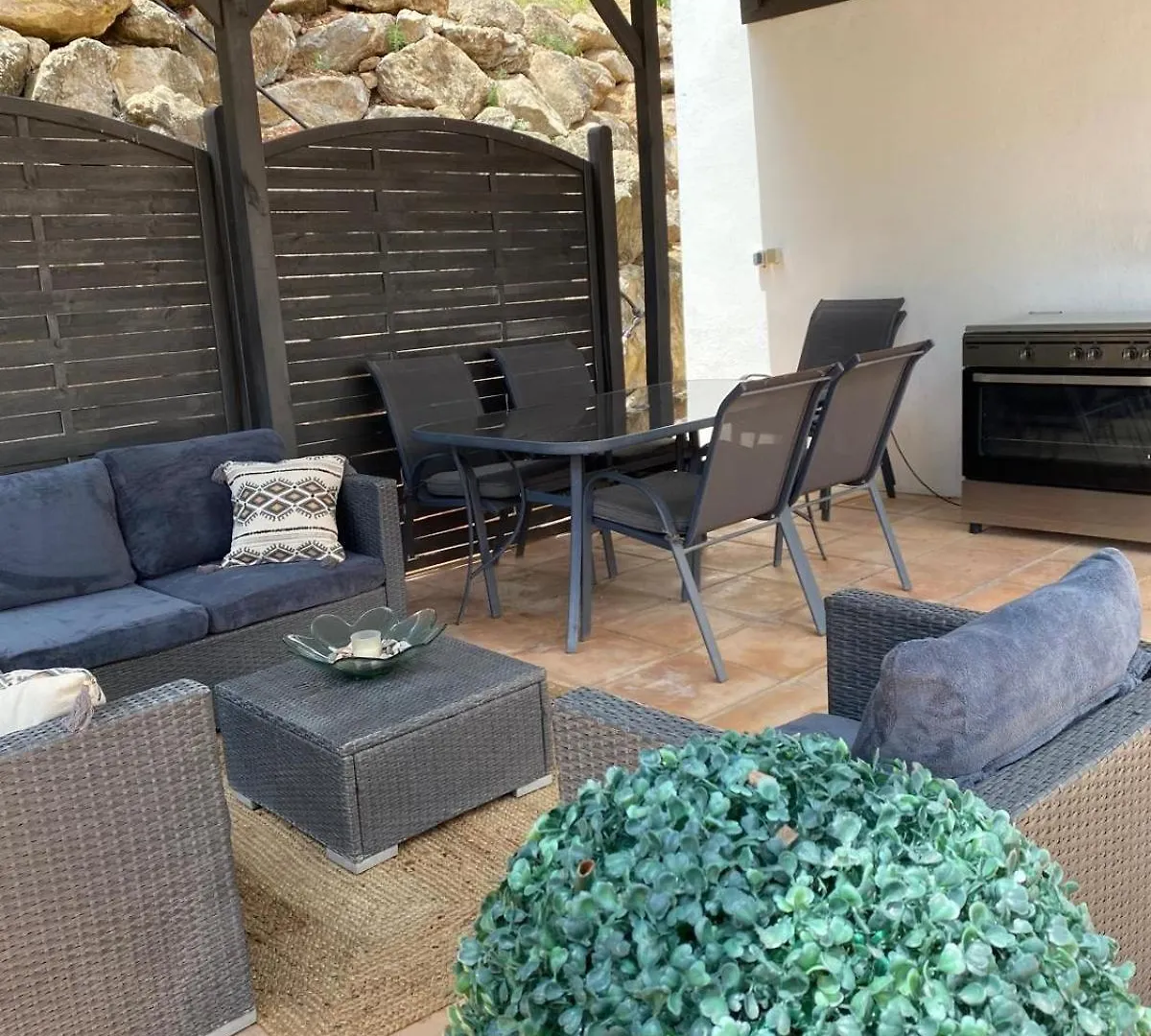 Casa Y Loft Minimalista, Jardin Y Parking Privado Villa Girona